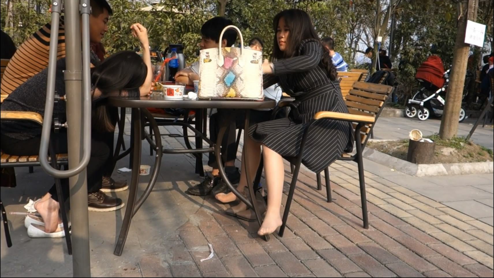 streetsnapnylon[00 00 03][20181203 220954 9]